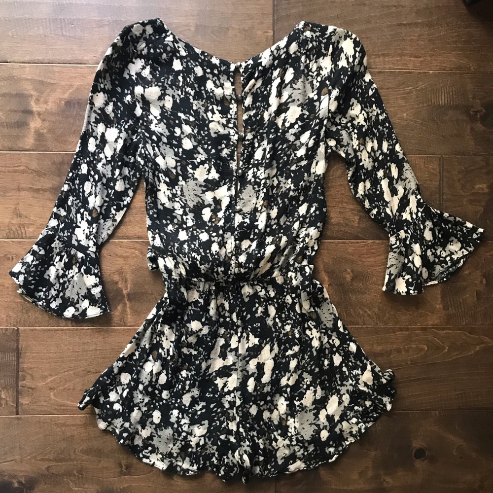 FREE PEOPLE All The Right Ruffles Romper Sz XS - Picture 4 of 8